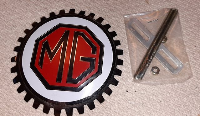 MG gear badge .jpg