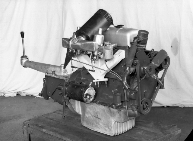 XPAG TC Engine 2 1947.jpg