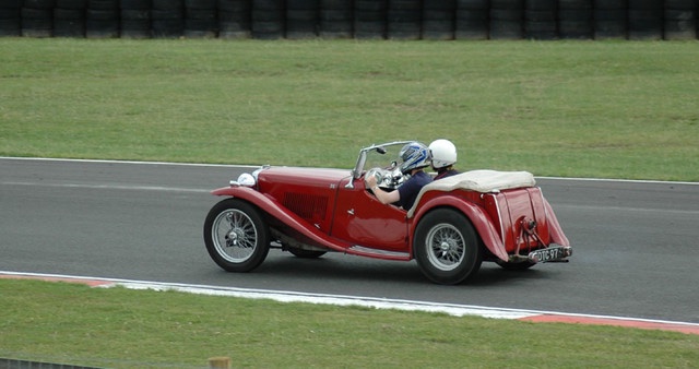 Fun on an MG’s on Track Day, Croft.